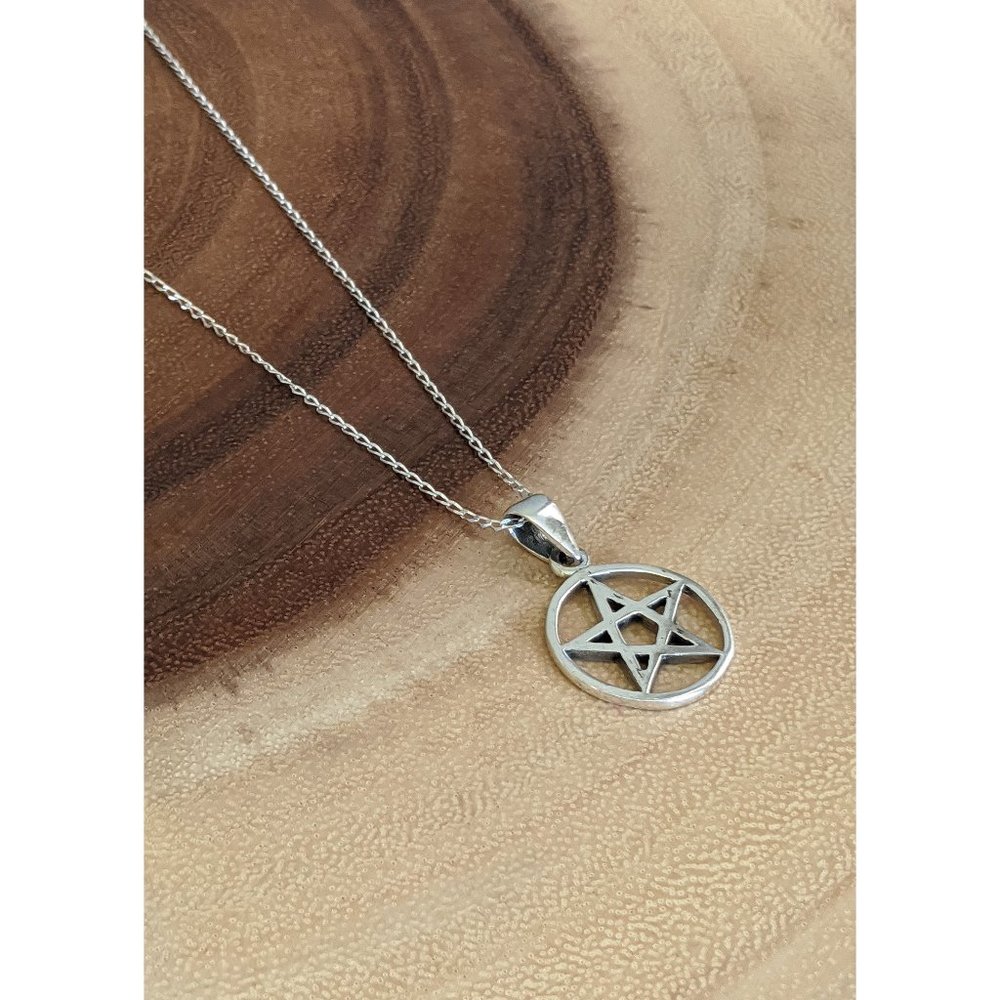.925 Sterling silver pentacle necklace